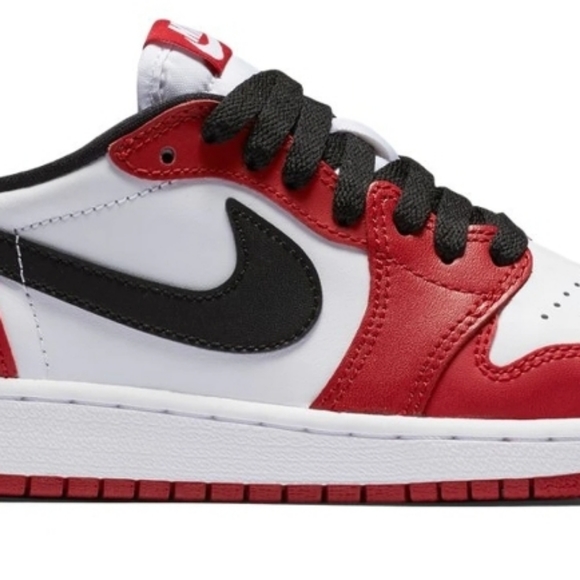 Jordan 1 Low "Chicago" (Vnds)new in box - Picture 2 of 9